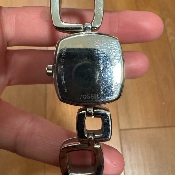 Fossil Watch - Picture 4 of 4